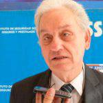 El docente Claudio Szymula recibió un reconocimiento en Resistencia